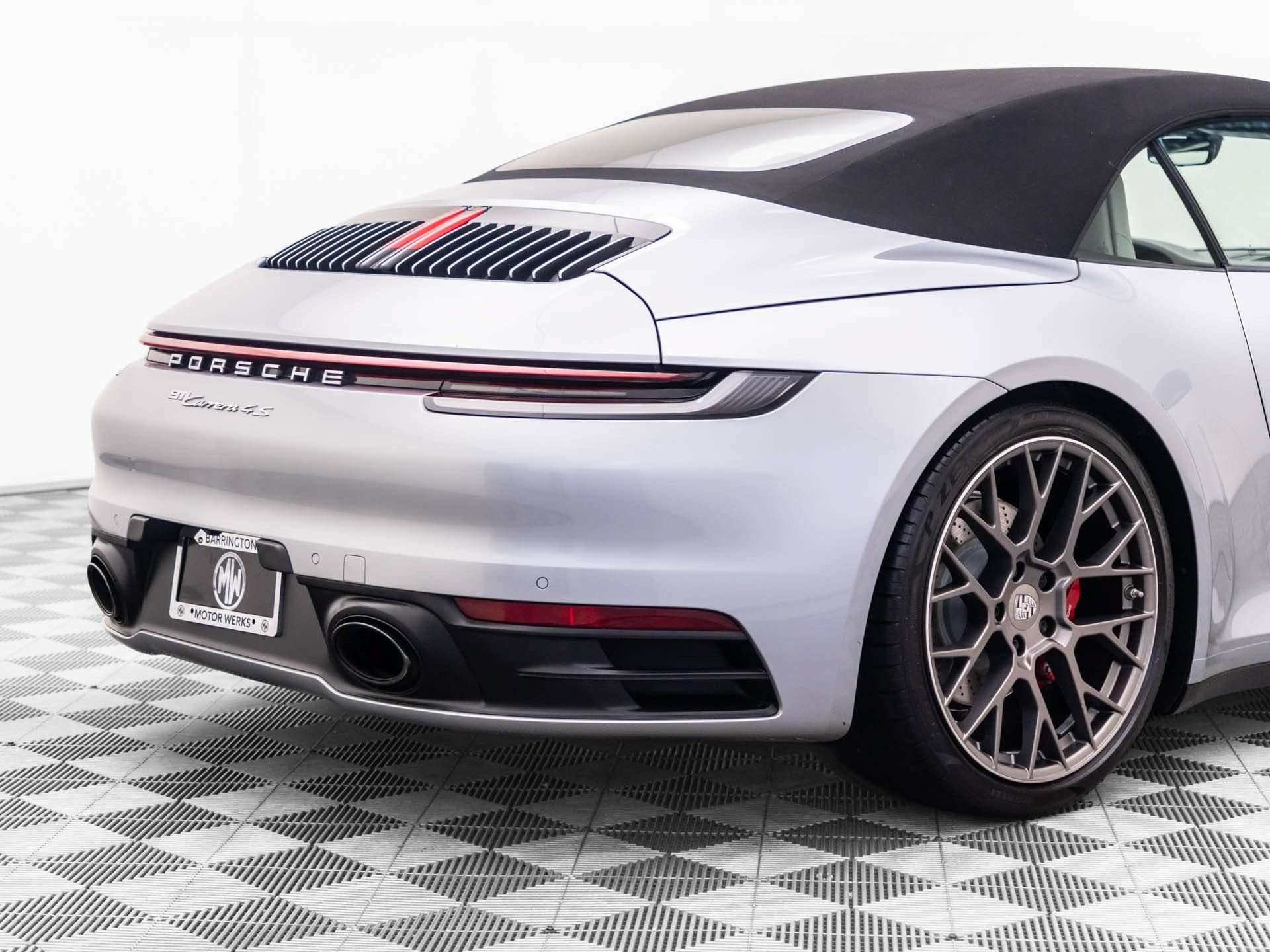 Used 2020 Porsche 911 Carrera 4S AWD/4WD image 34