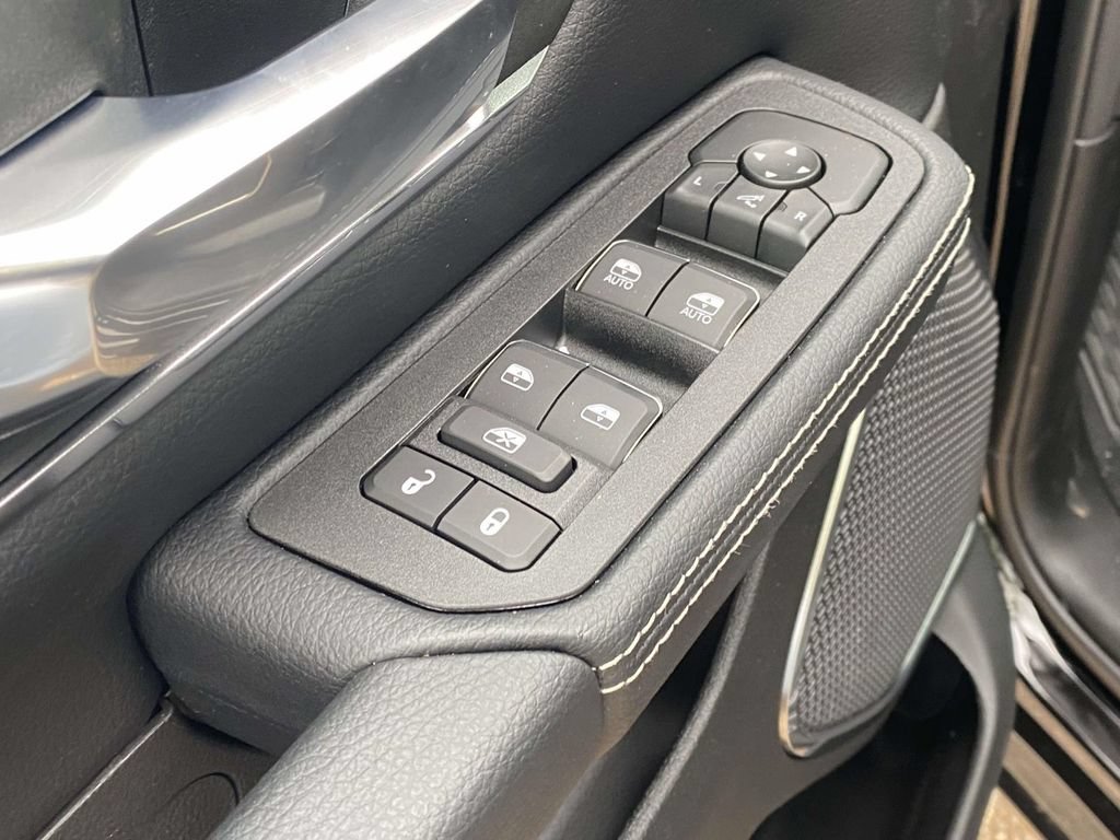 New 2026 RAM 1500 Laramie AWD/4WD image 42