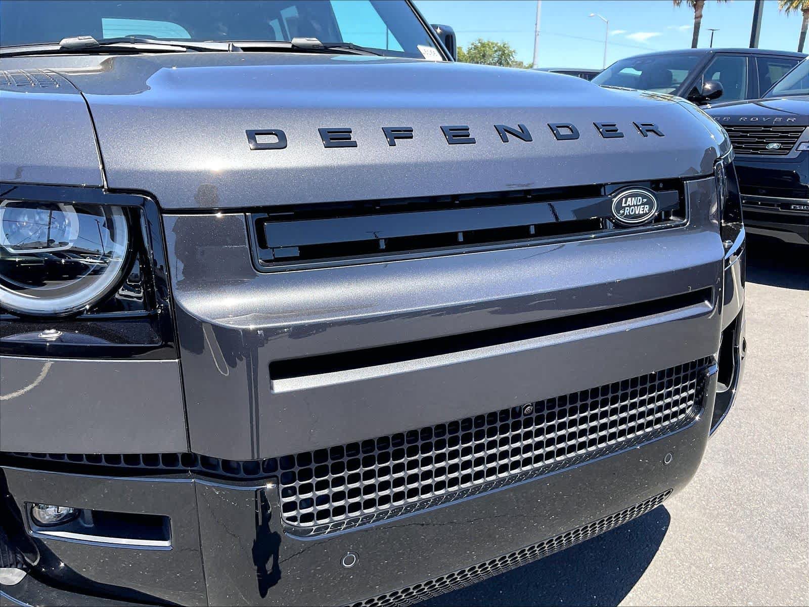 New 2026 Land Rover Defender 110 X-Dynamic SE AWD/4WD image 34