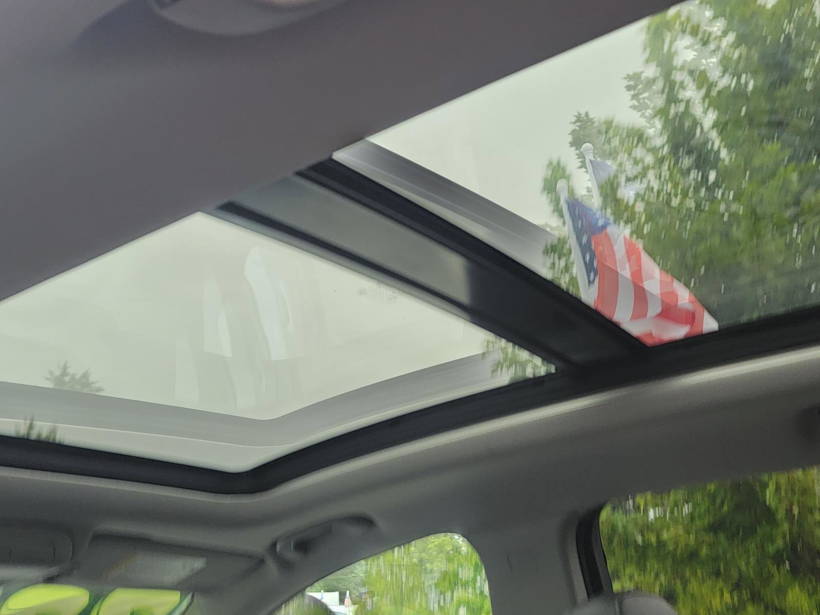 Used 2022 GMC Terrain SLT w/ Infotainment Package II image 30