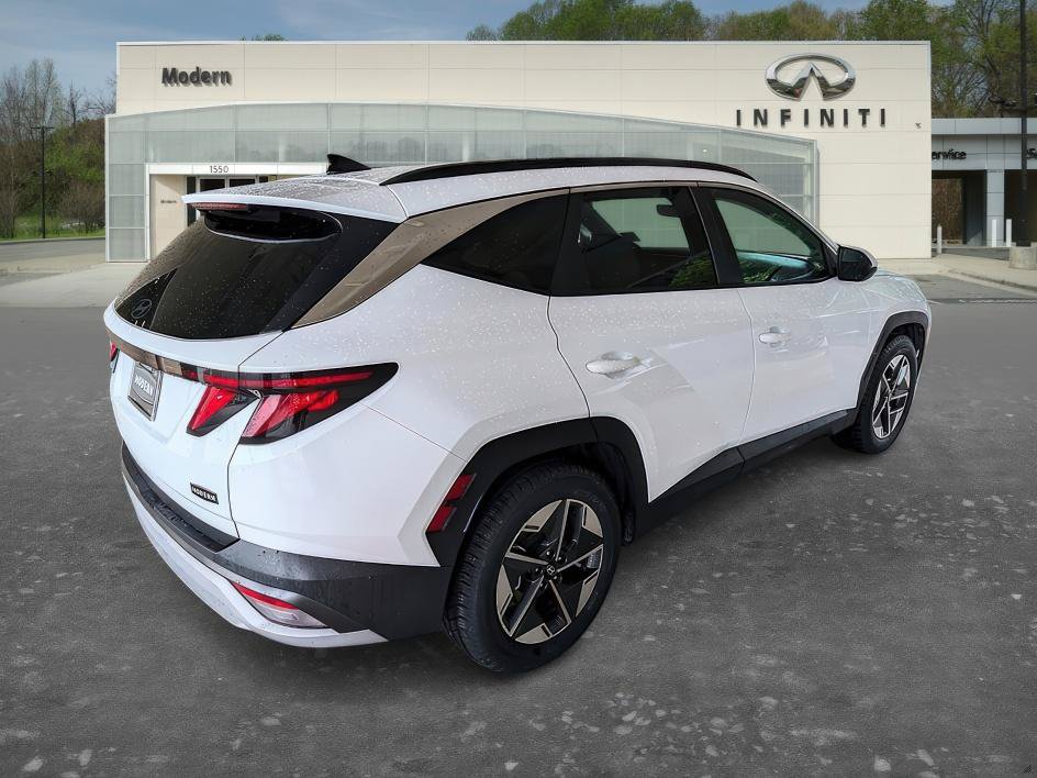 Used 2025 Hyundai Tucson SEL FWD image 4