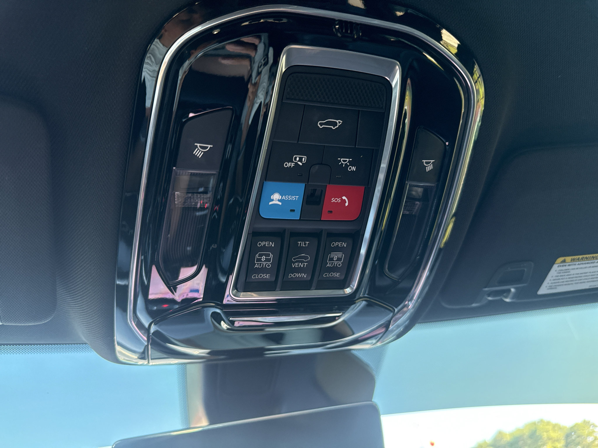 Used 2022 Jeep Grand Cherokee L Overland w/ Luxury Tech Group IV AWD/4WD image 32