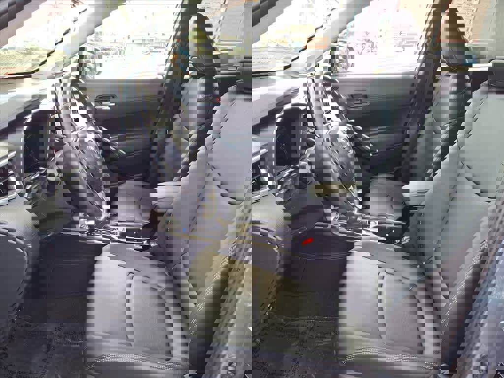 Certified 2024 Toyota Corolla Cross XLE image 18