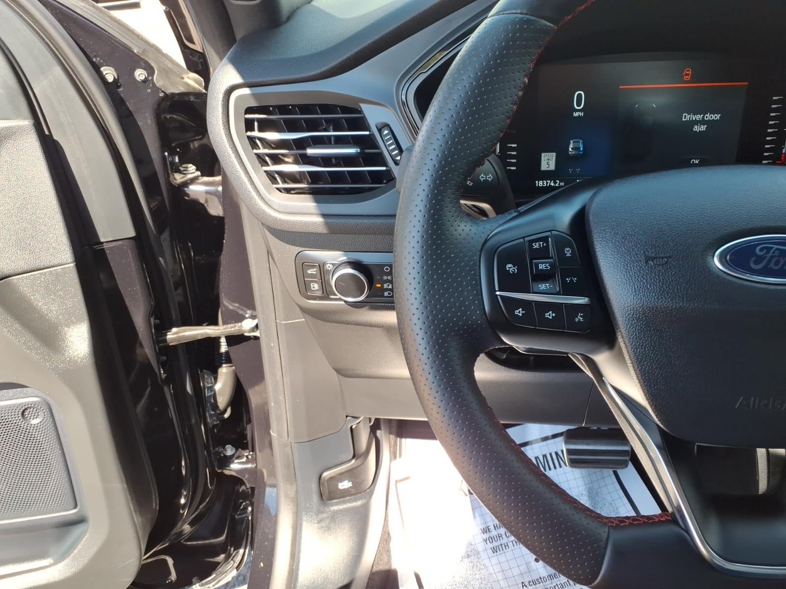 Certified 2024 Ford Escape ST-Line w/ Equipment Group 301A FWD image 28