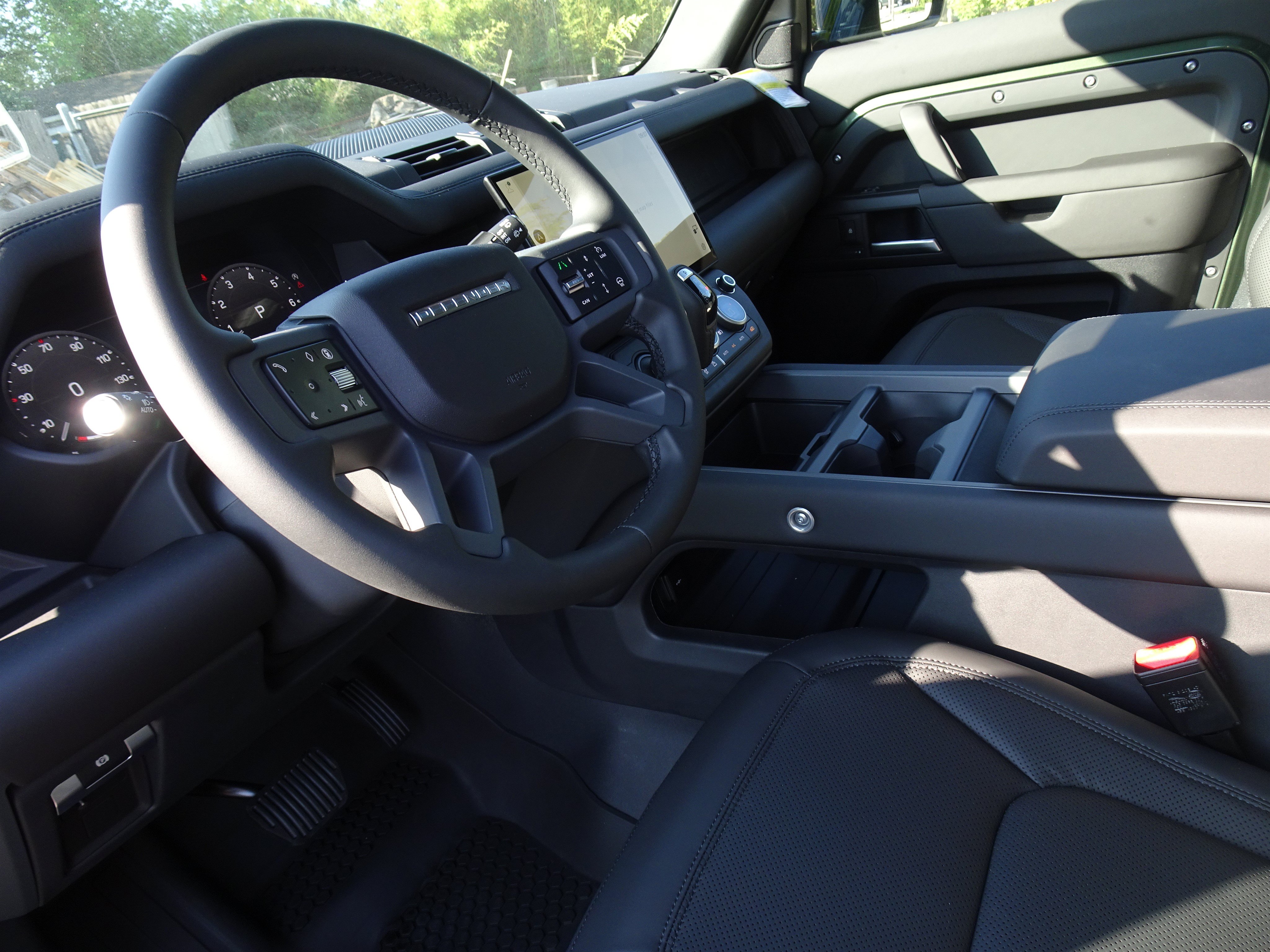 New 2026 Land Rover Defender 110 S AWD/4WD image 18