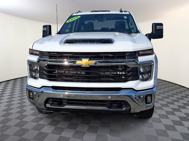Used 2025 Chevrolet Silverado 2500 LT w/ Safety Package AWD/4WD video 2