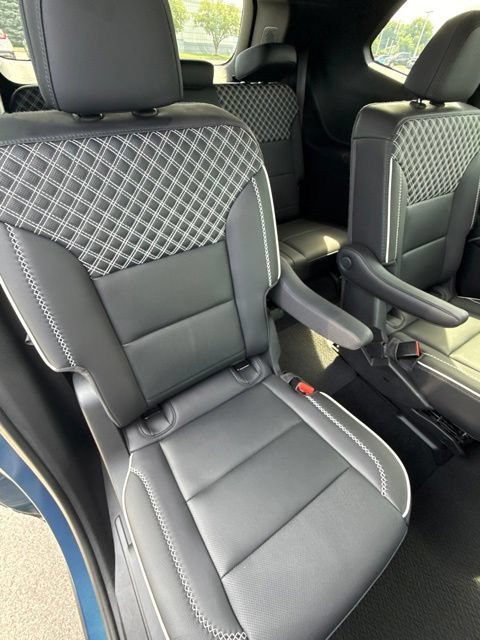 Used 2025 GMC Acadia Denali w/ Super Cruise Package FWD image 34