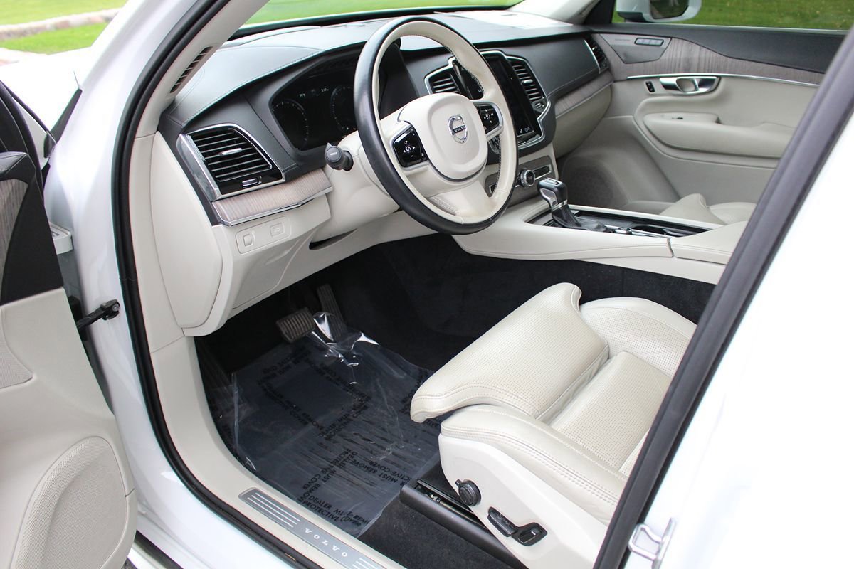 Used 2021 Volvo XC90 T6 Inscription image 8