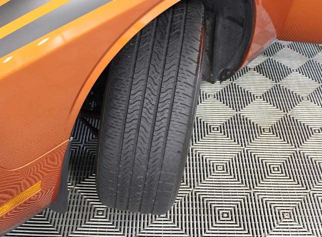 Used 2011 Dodge Challenger RWD image 14