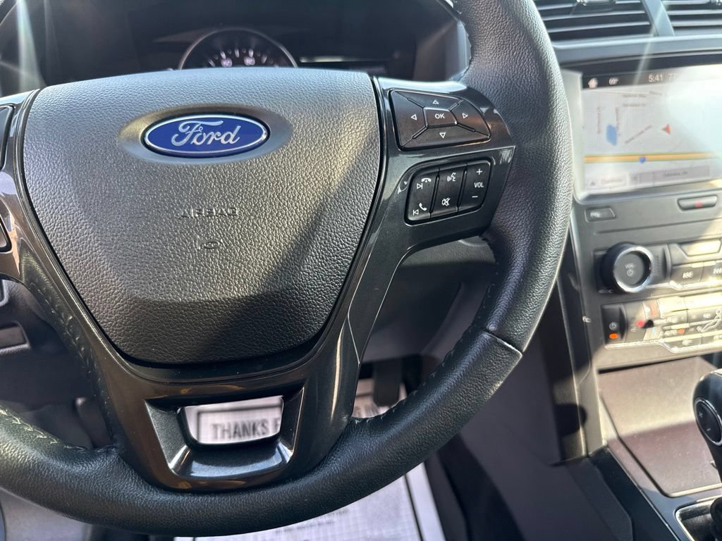 Used 2019 Ford Explorer XLT w/ Equipment Group 202A AWD/4WD image 21