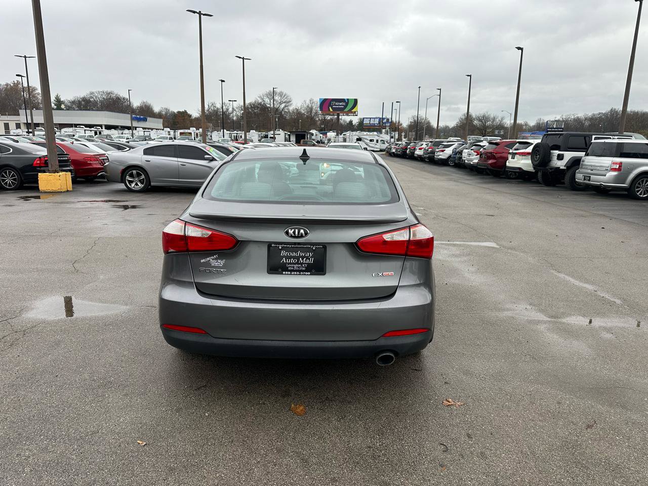 Used 2016 Kia Forte EX FWD image 4