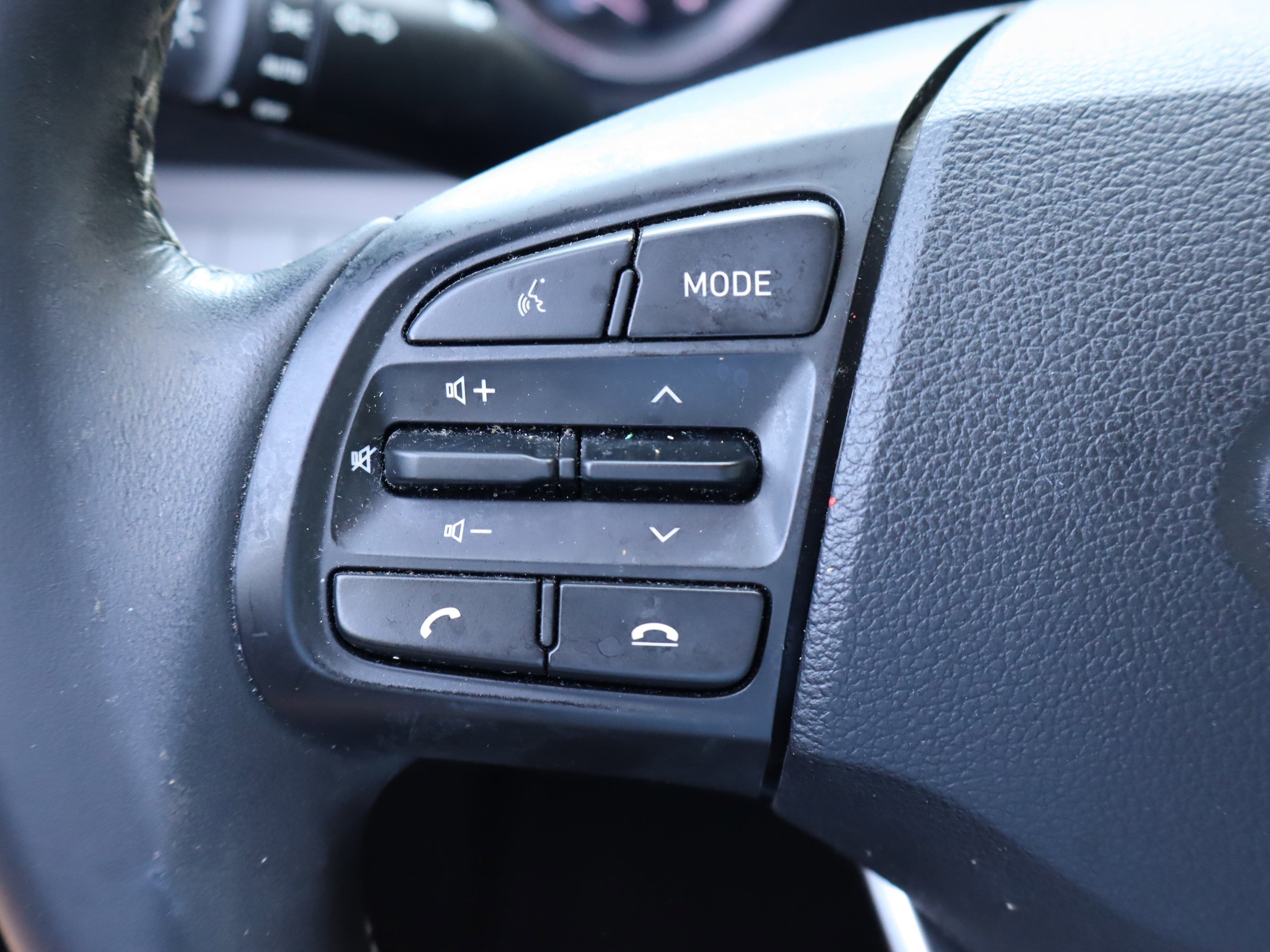 Used 2021 Hyundai Venue SEL FWD image 19