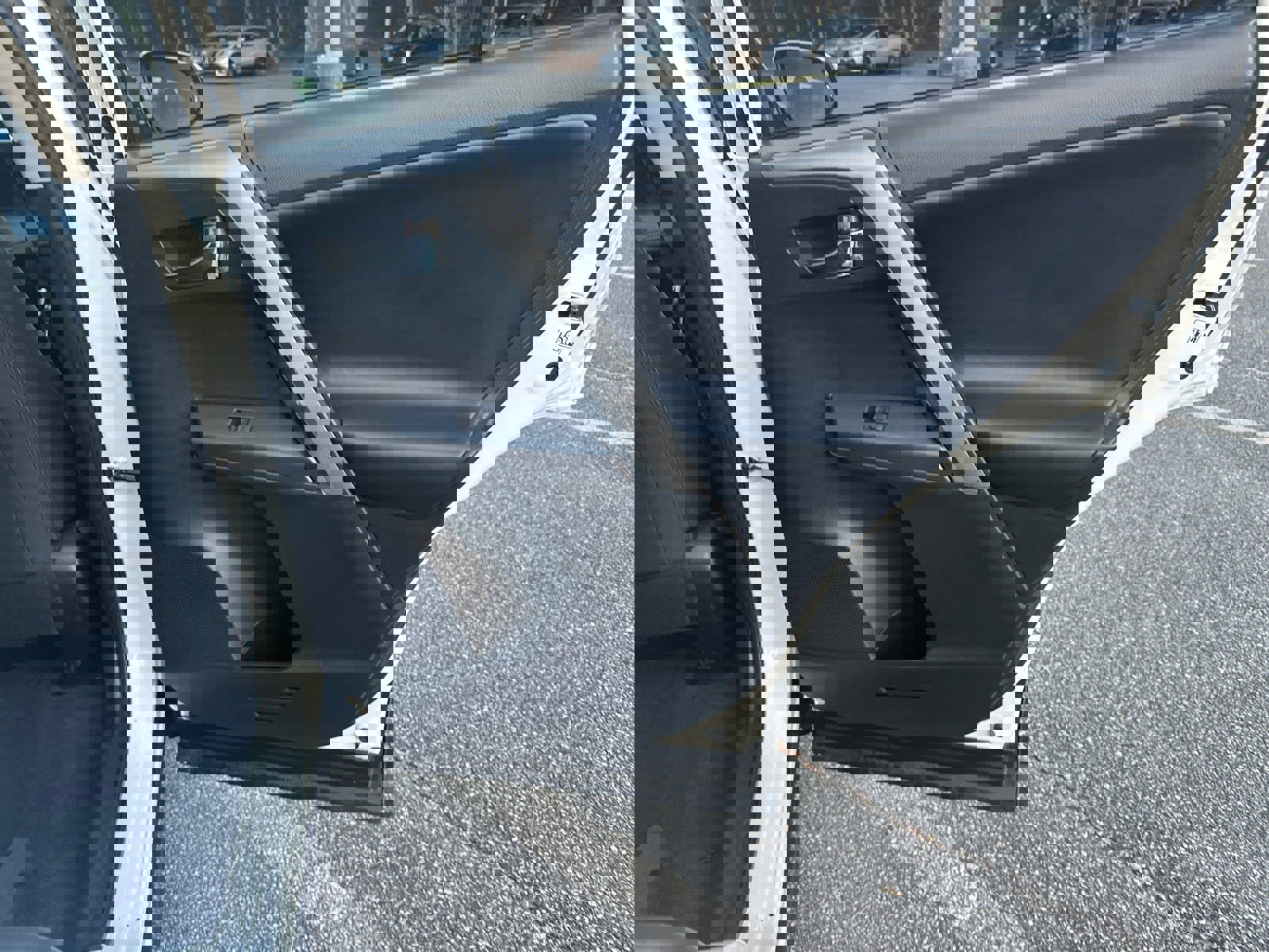 Used 2018 Toyota RAV4 XLE image 16