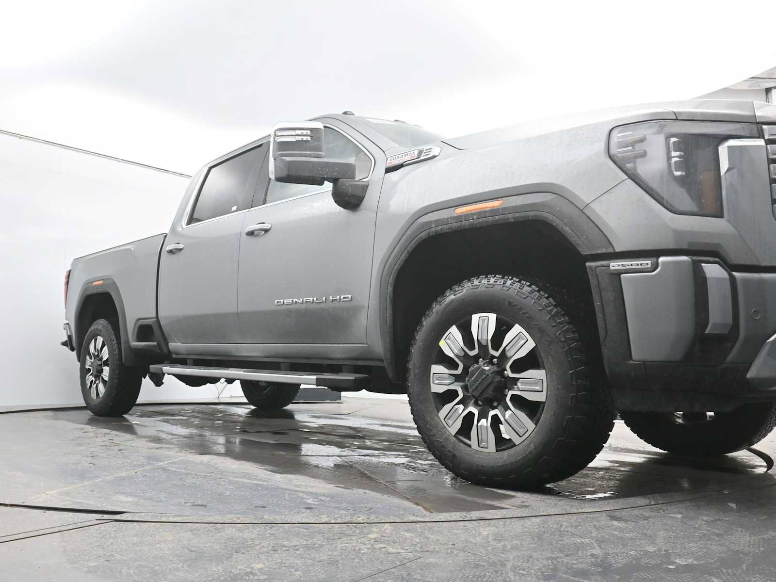 New 2026 GMC Sierra 2500 Denali w/ Denali Reserve Package image 15