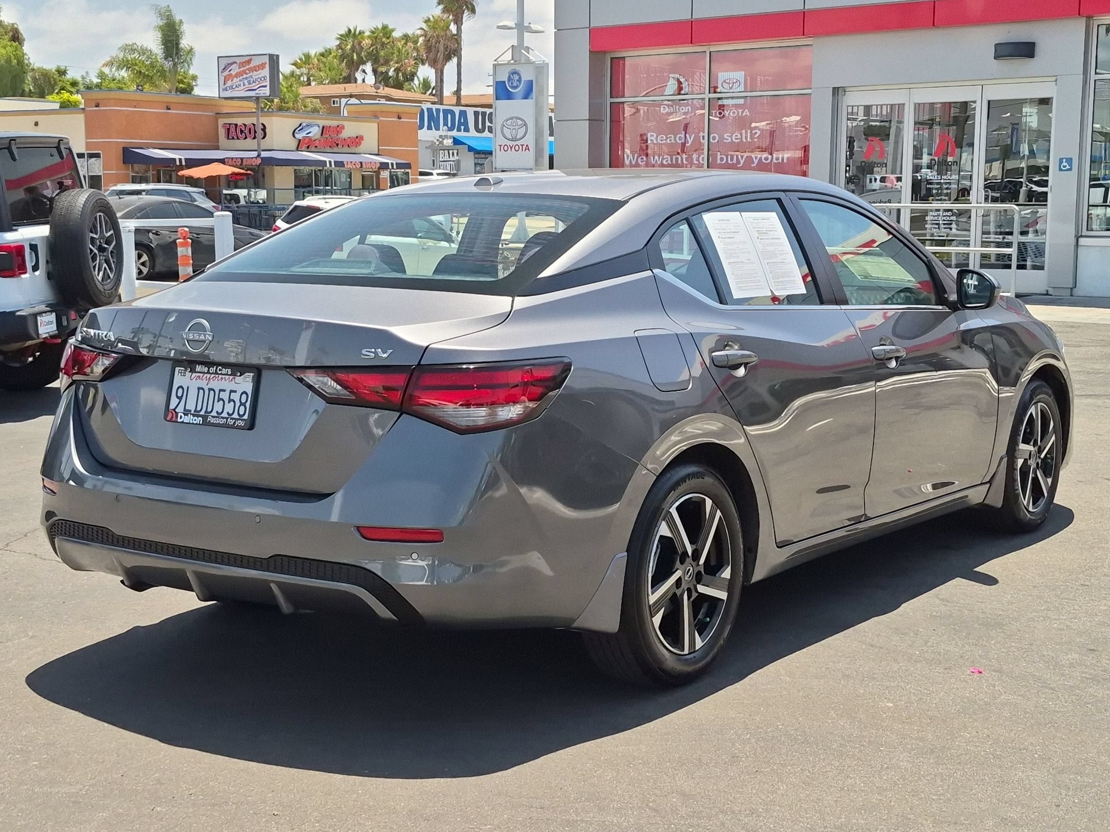 Used 2024 Nissan Sentra SV FWD image 8