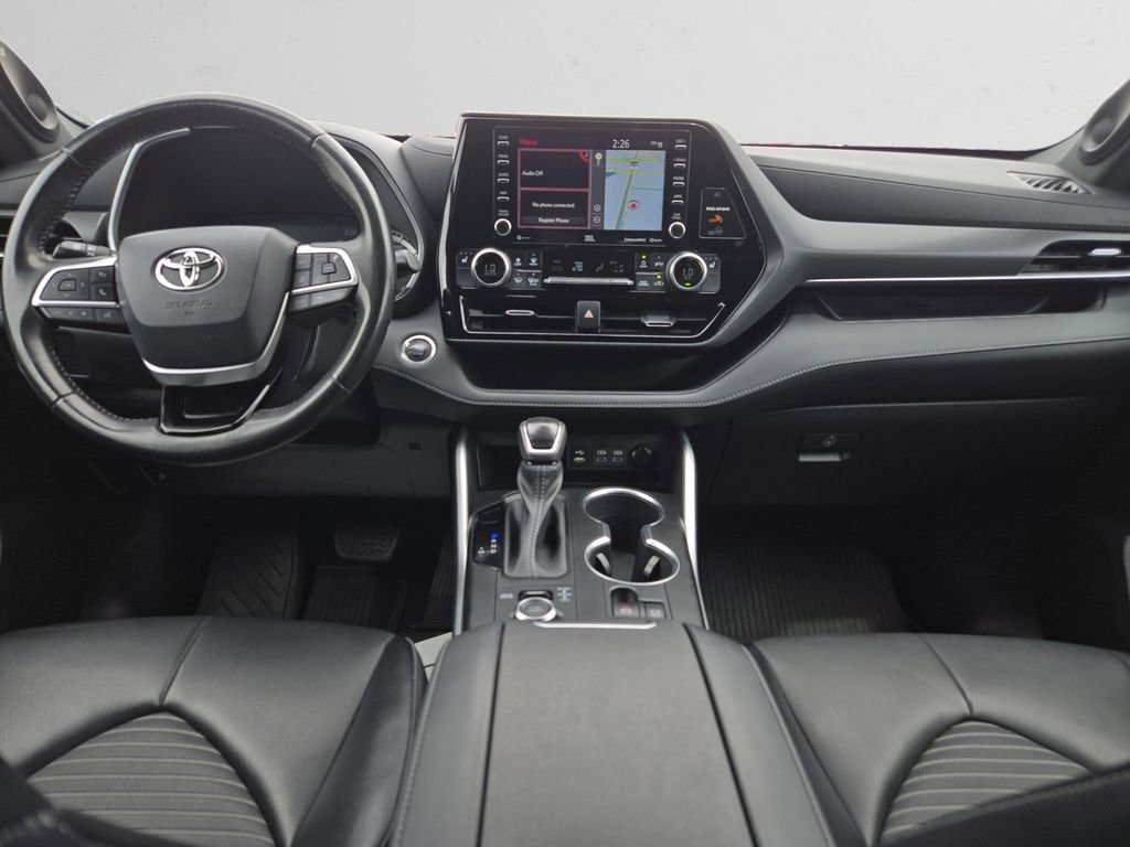 Used 2022 Toyota Highlander XSE AWD/4WD image 11