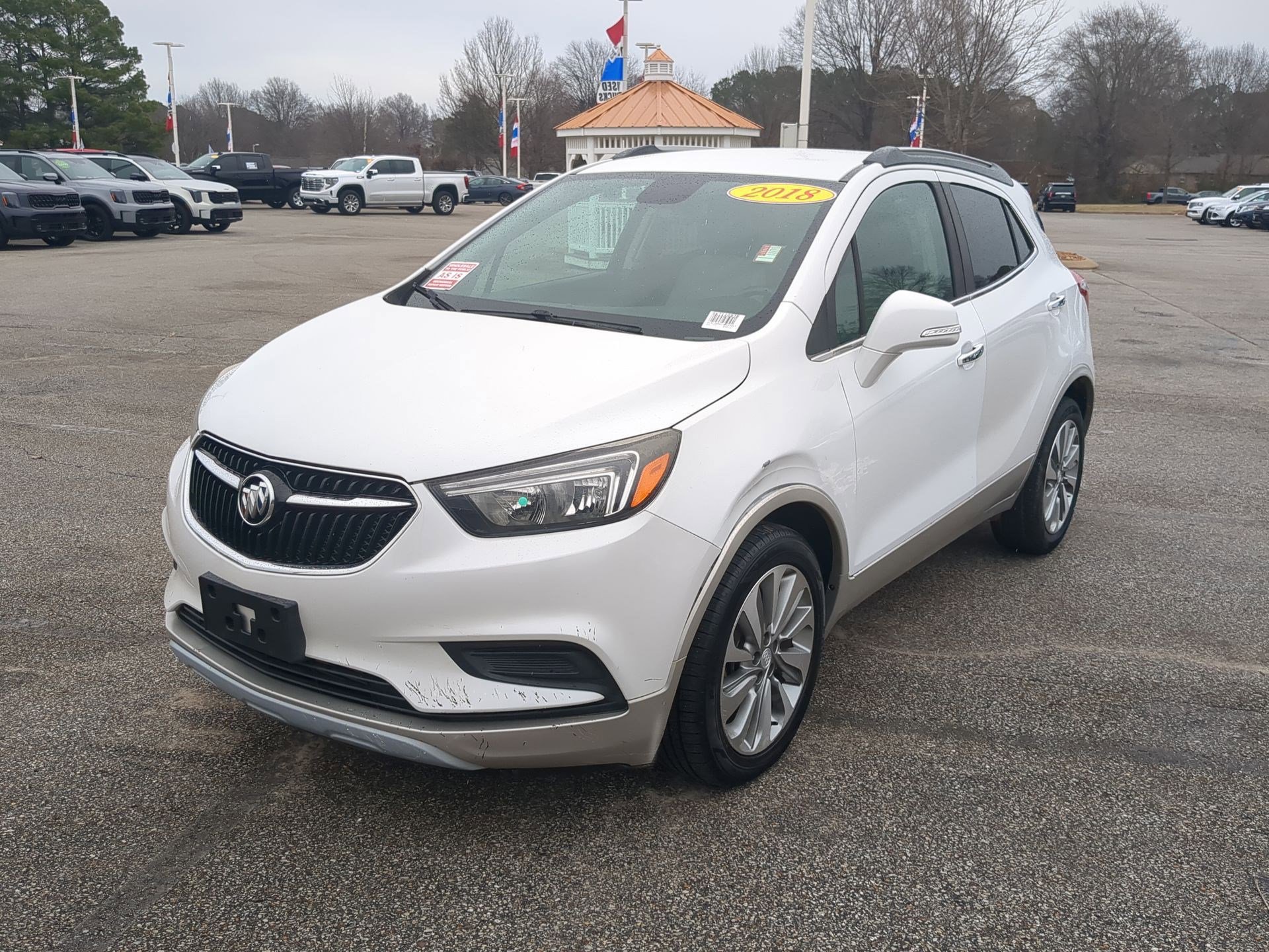 Used 2018 Buick Encore Preferred image 4
