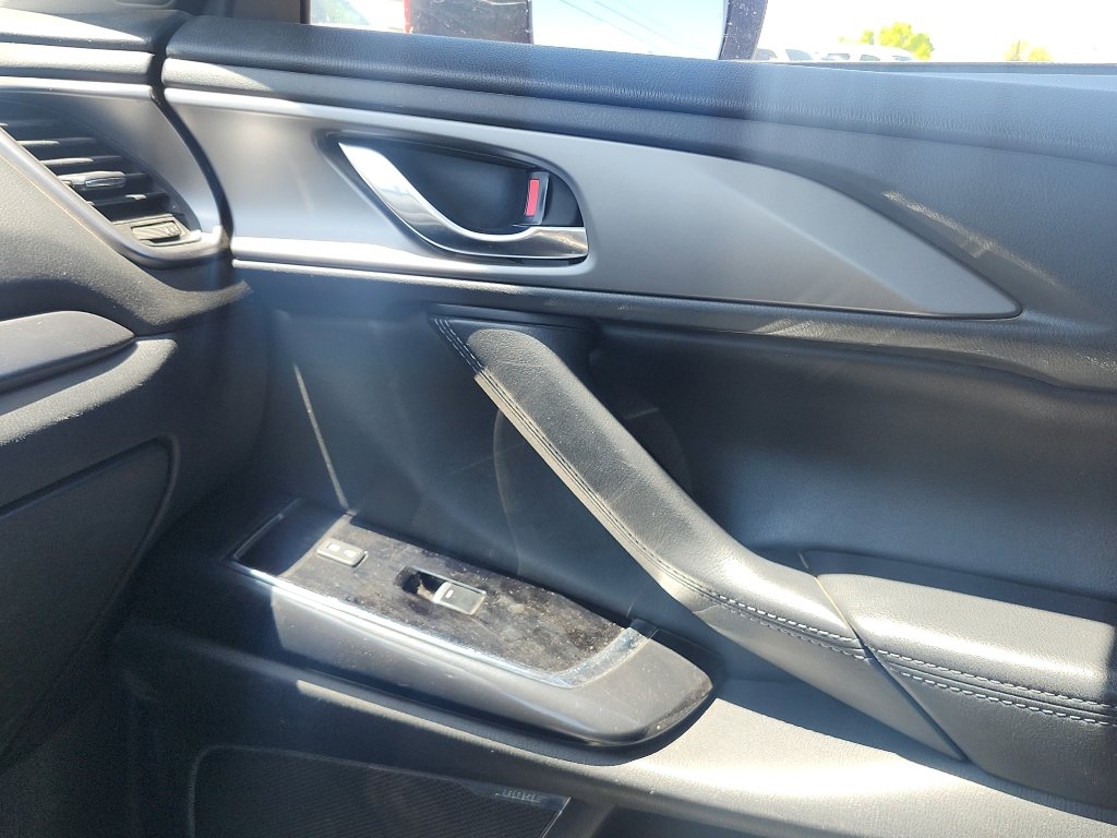 Used 2018 MAZDA CX-9 Touring w/ Touring Premium Package image 31