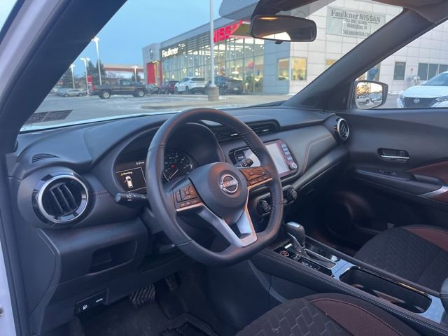 Certified 2022 Nissan Kicks SR image 10