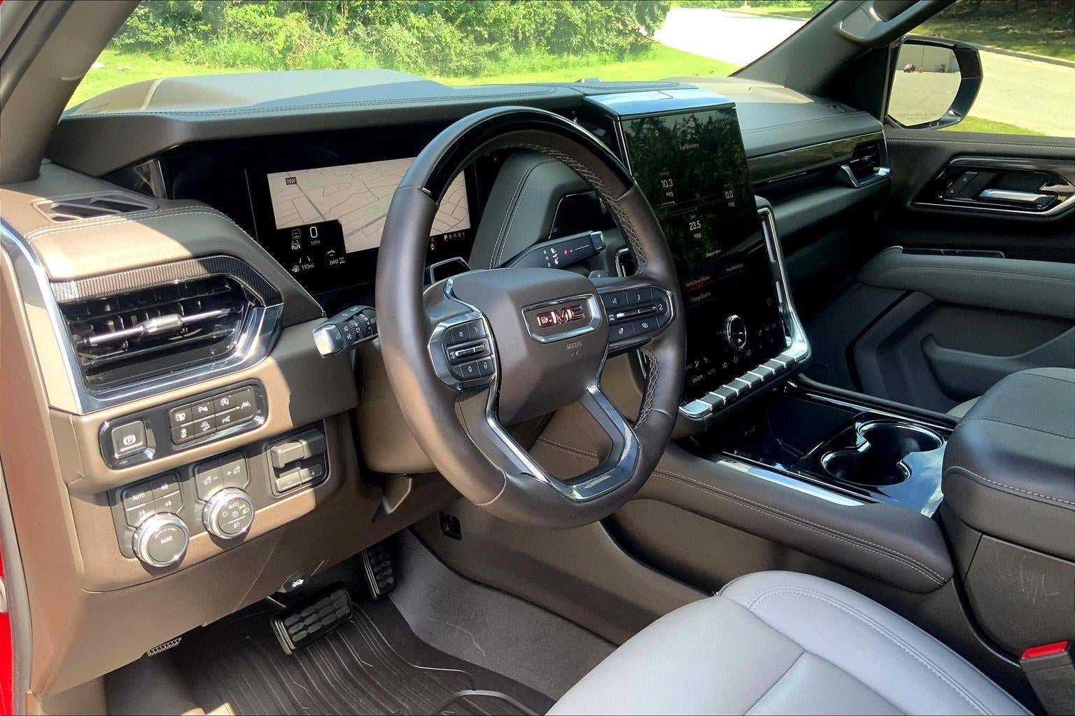Used 2026 GMC Yukon Elevation AWD/4WD image 15