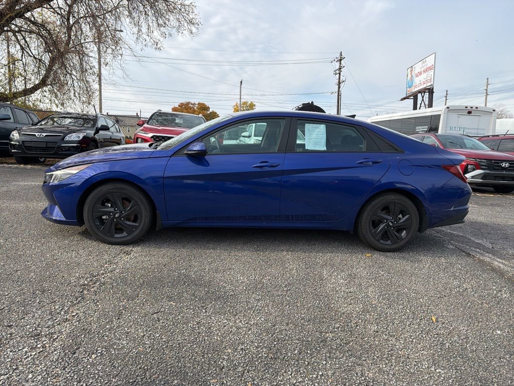 Used 2022 Hyundai Elantra SEL image 4
