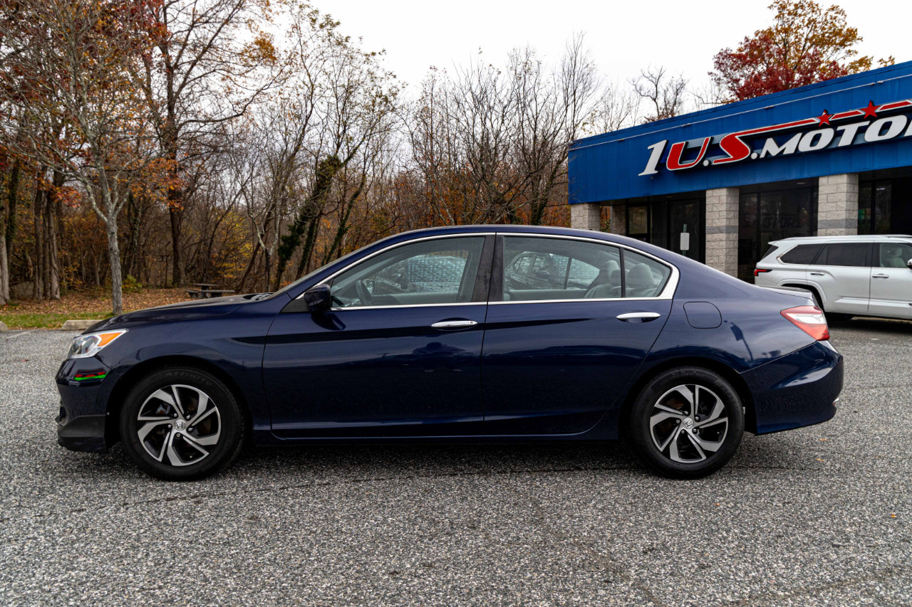Used 2017 Honda Accord LX image 3