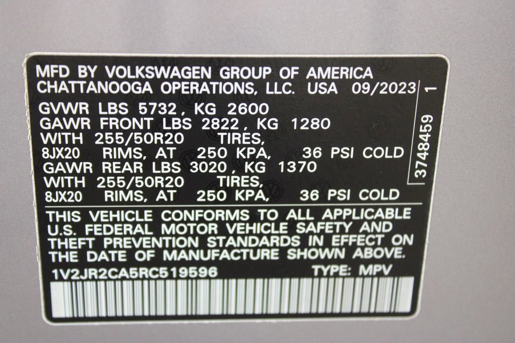 Certified 2024 Volkswagen Atlas SE FWD image 32