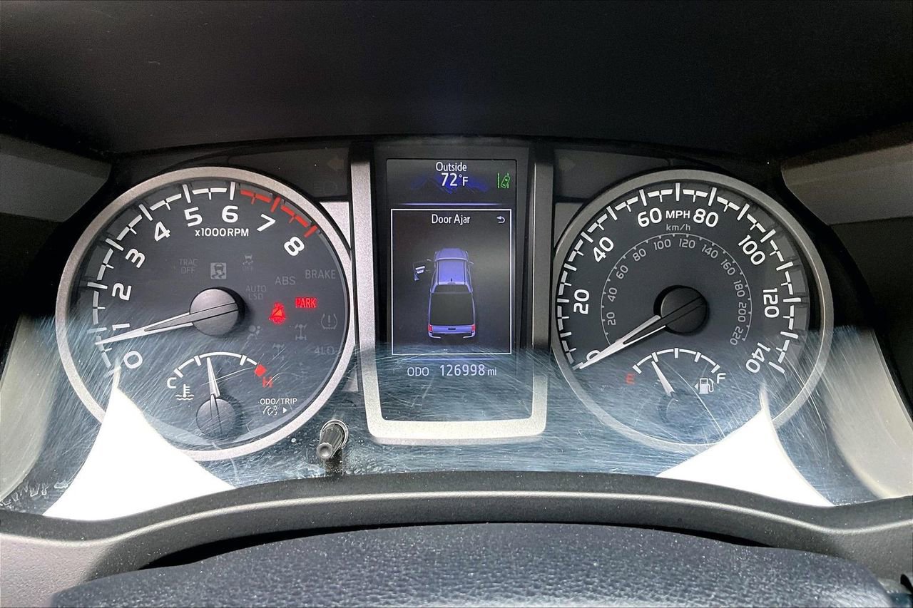 Used 2020 Toyota Tacoma TRD Sport w/ TRD Premium Sport Package AWD/4WD image 12