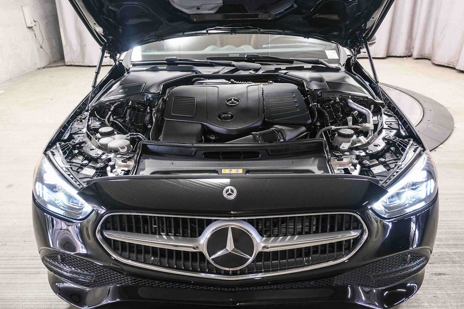 Certified 2025 Mercedes-Benz C 300 Sedan image 32