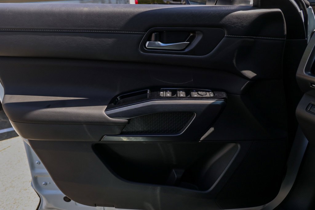 New 2026 Nissan Pathfinder SL FWD image 23