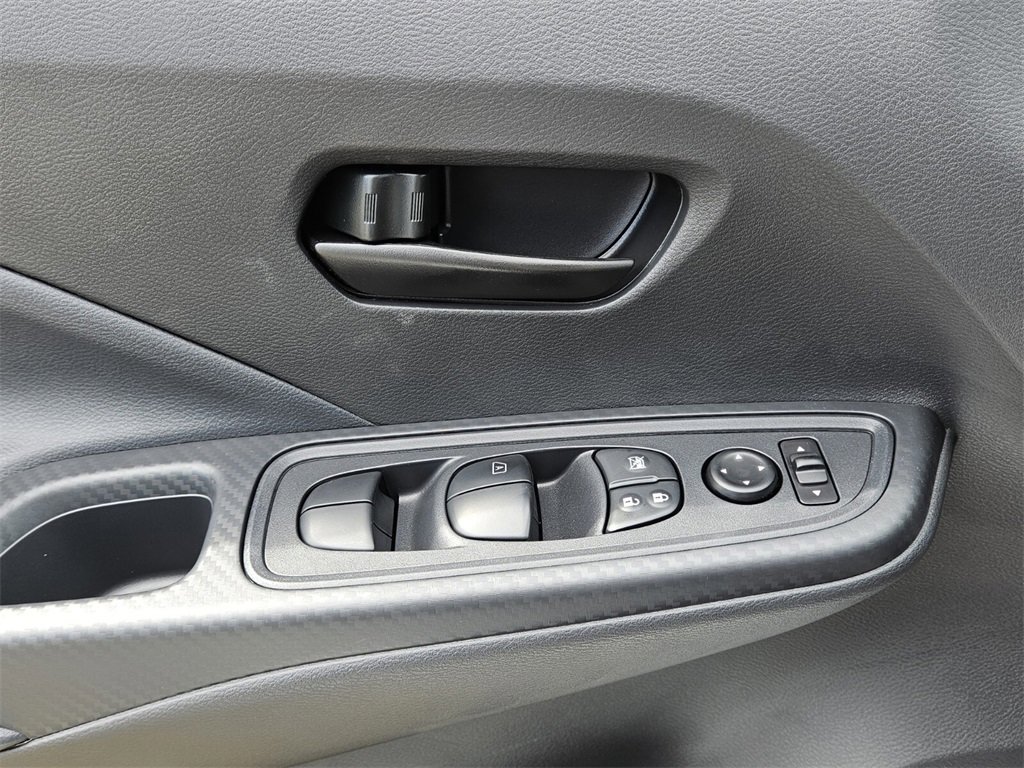 New 2025 Nissan Versa S w/ Trunk Package image 31