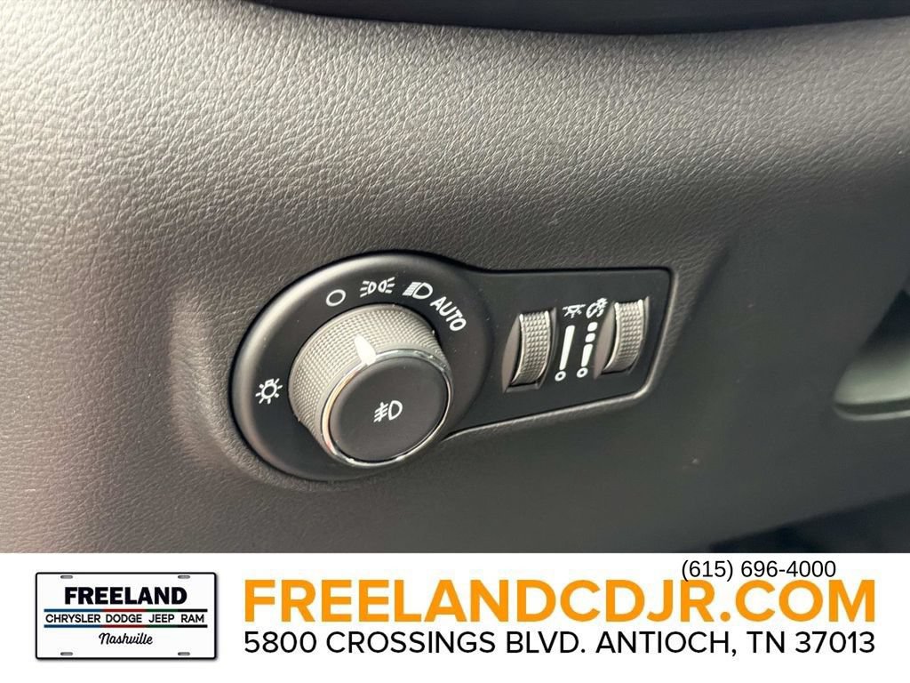 New 2026 Jeep Compass Latitude AWD/4WD image 23