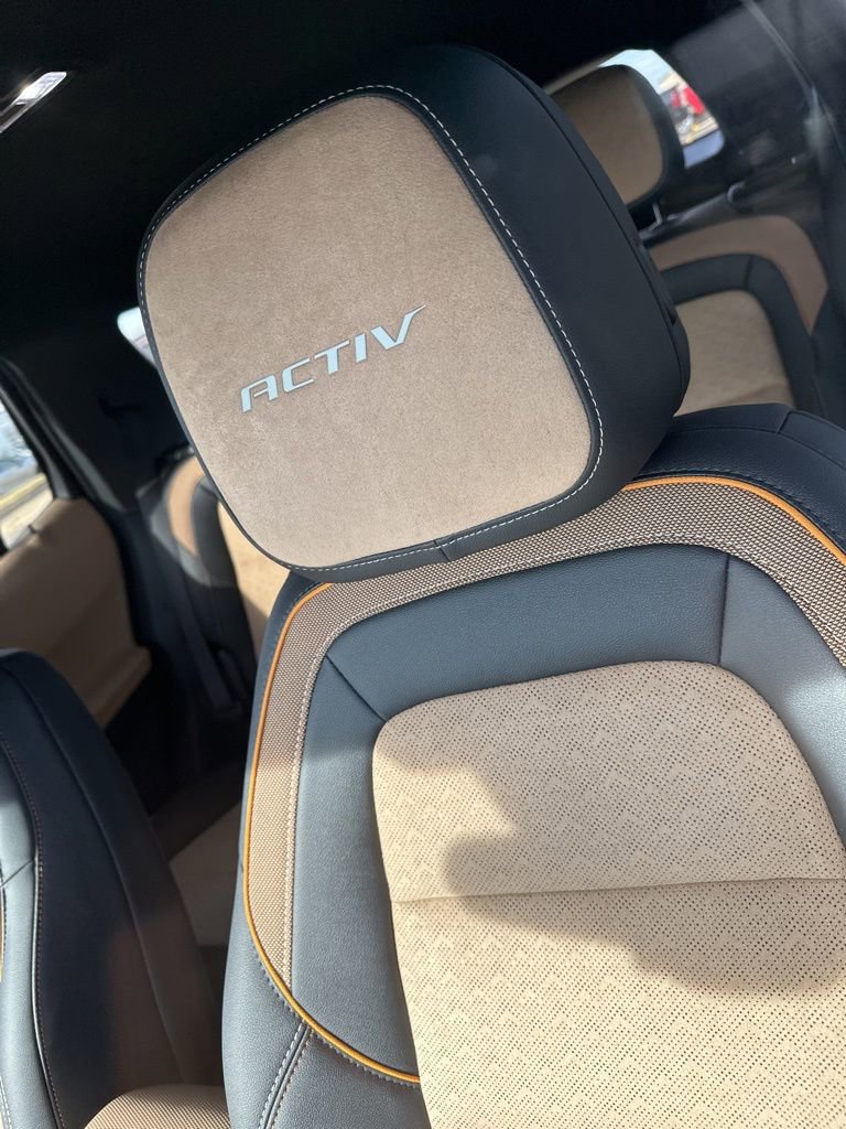 New 2026 Chevrolet Equinox ACTIV image 3