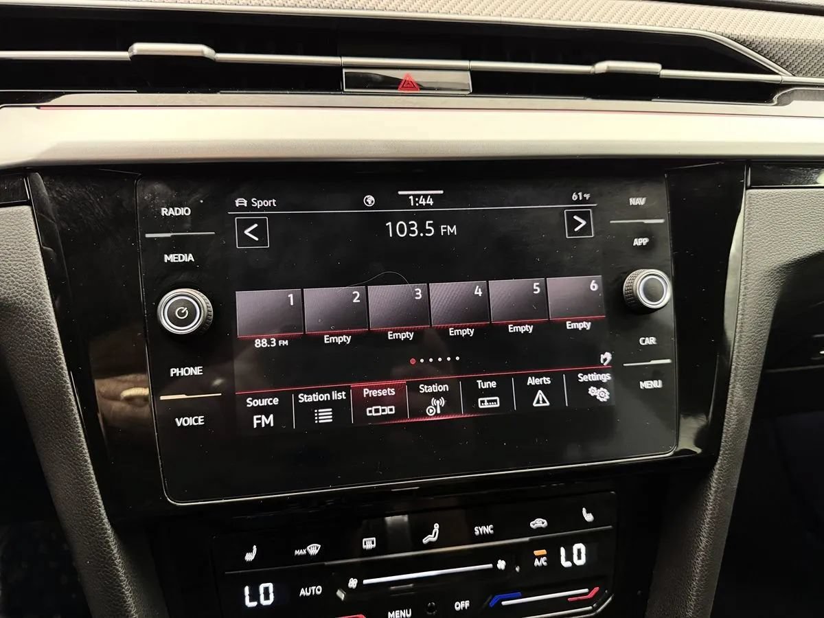 Used 2023 Volkswagen Arteon SEL AWD/4WD image 27