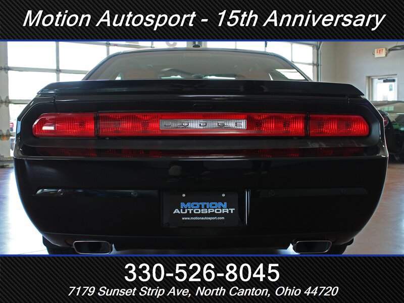 Used 2013 Dodge Challenger R/T RWD image 9