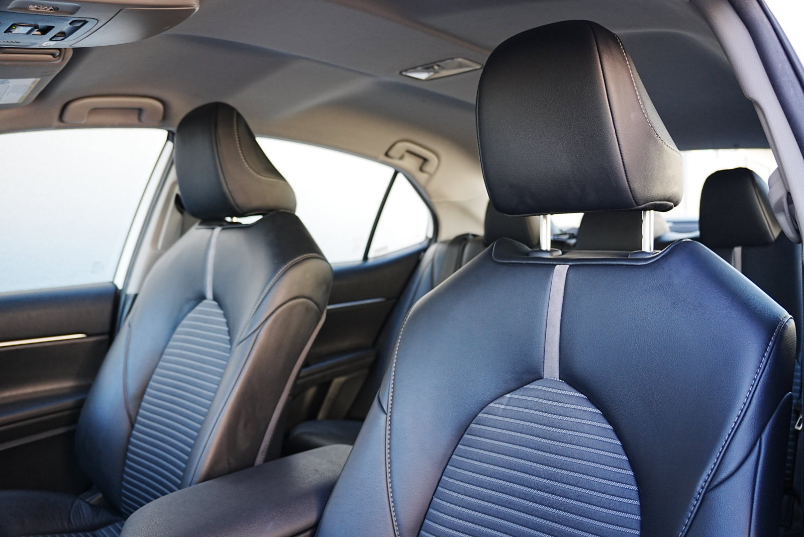 Used 2024 Toyota Camry SE image 10