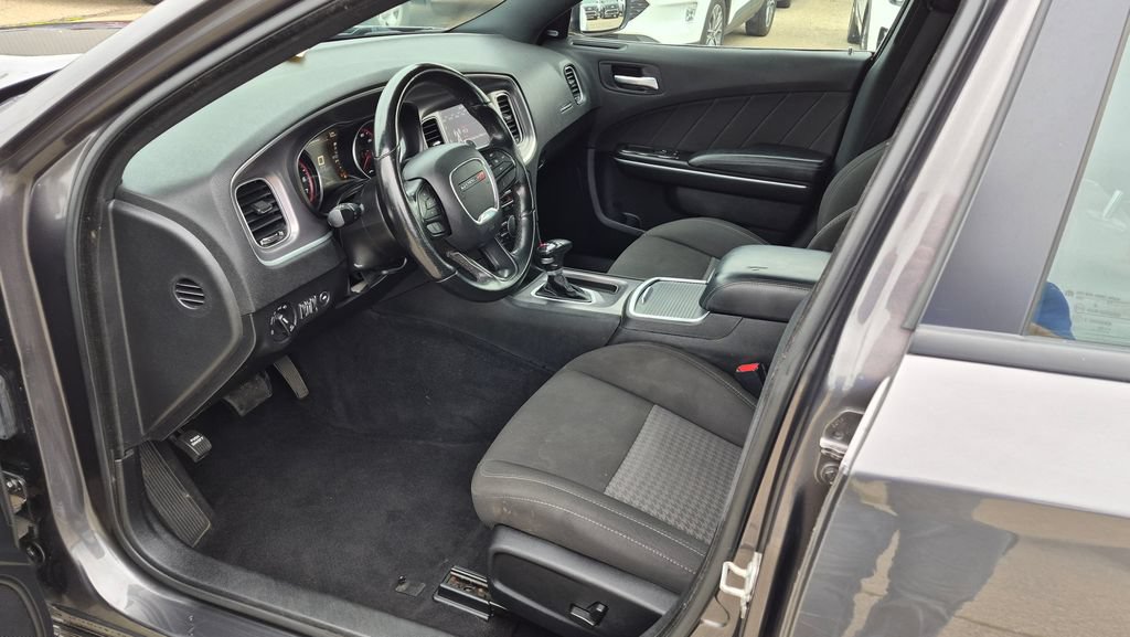 Used 2022 Dodge Charger GT AWD/4WD image 11