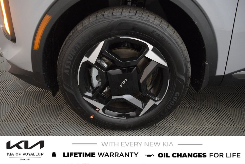 New 2026 Kia Sportage EX image 21