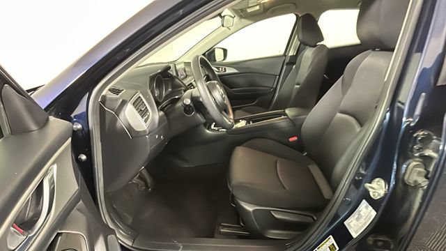 Used 2018 MAZDA MAZDA3 Sport FWD image 11