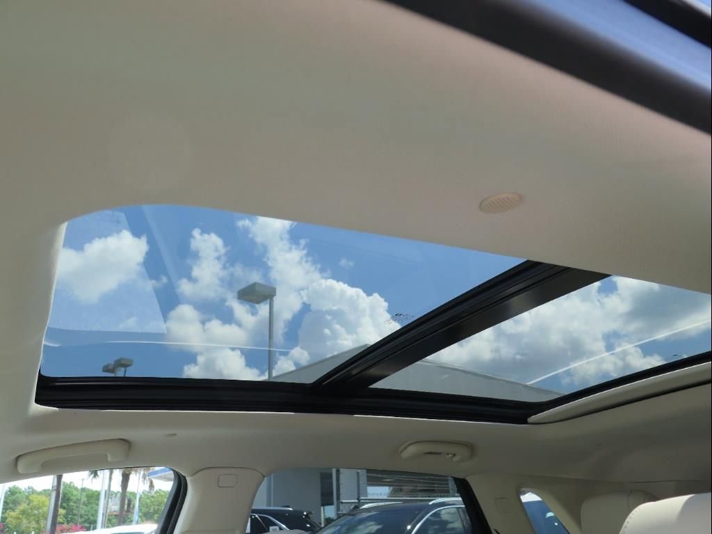 New 2025 Cadillac XT5 Premium Luxury w/ LPO, Floor Liner Package image 13