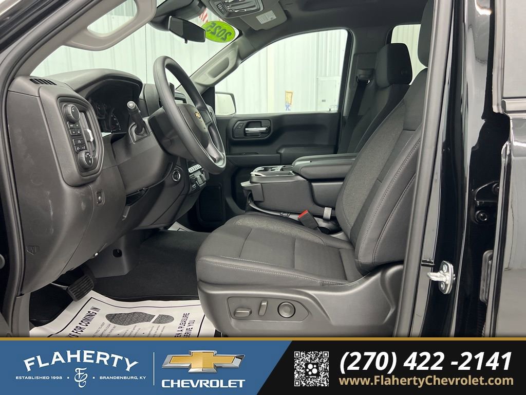 New 2025 Chevrolet Silverado 1500 Custom image 9