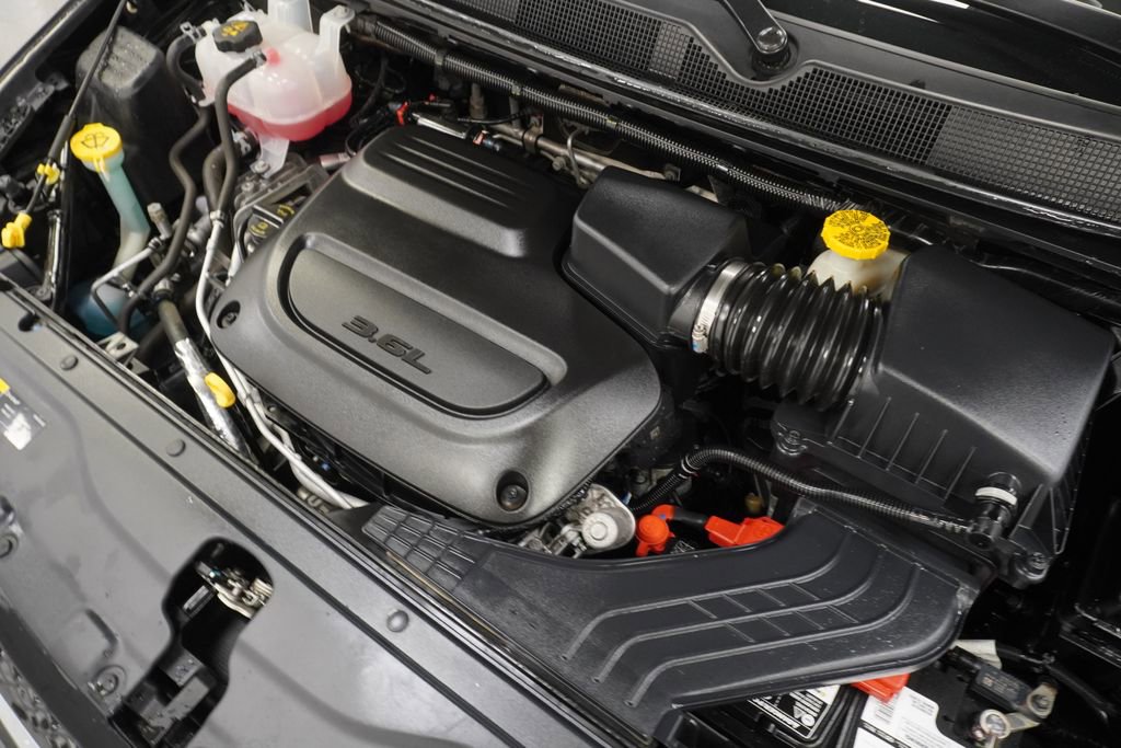 Certified 2023 Chrysler Voyager LX FWD image 49