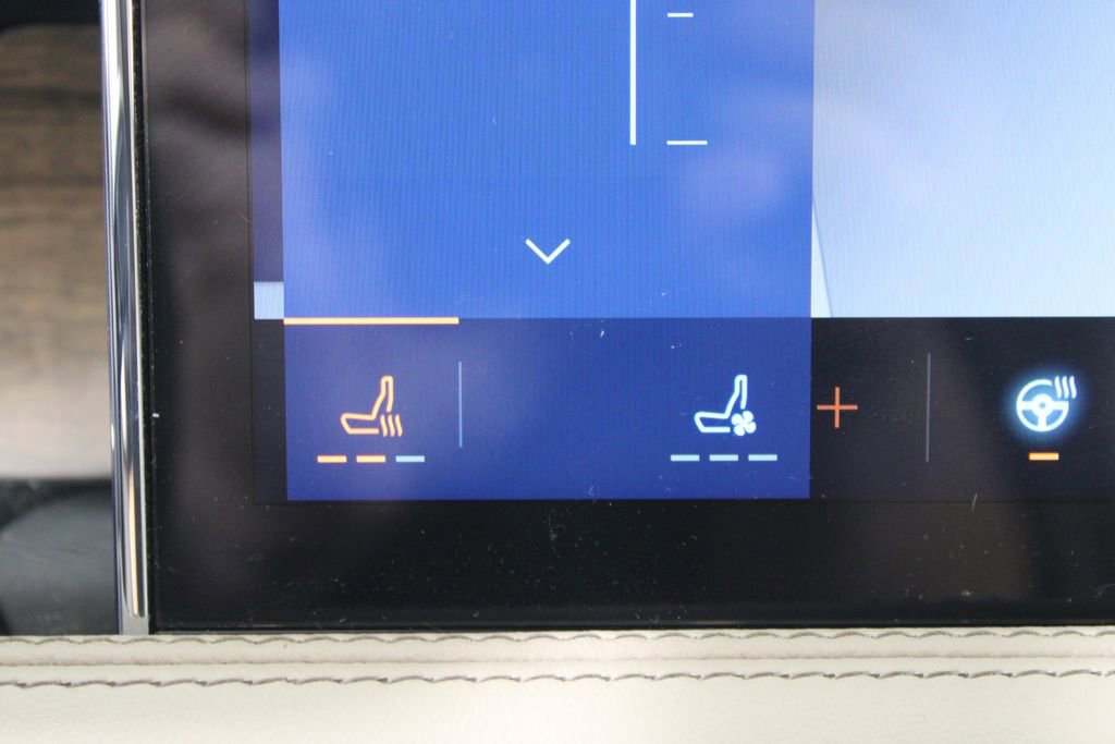 Used 2023 Lincoln Corsair Reserve w/ Equipment Group 201A image 50