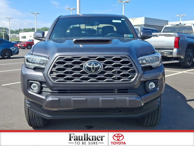 Certified 2022 Toyota Tacoma TRD Sport w/ Technology Package AWD/4WD image 2