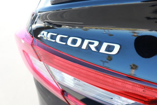 Used 2019 Honda Accord Sport image 6
