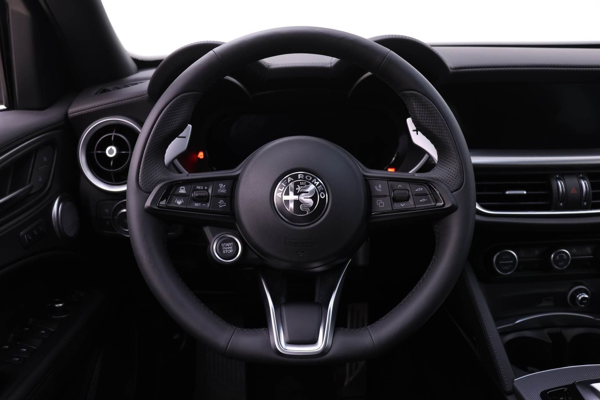 New 2025 Alfa Romeo Stelvio Sprint image 16