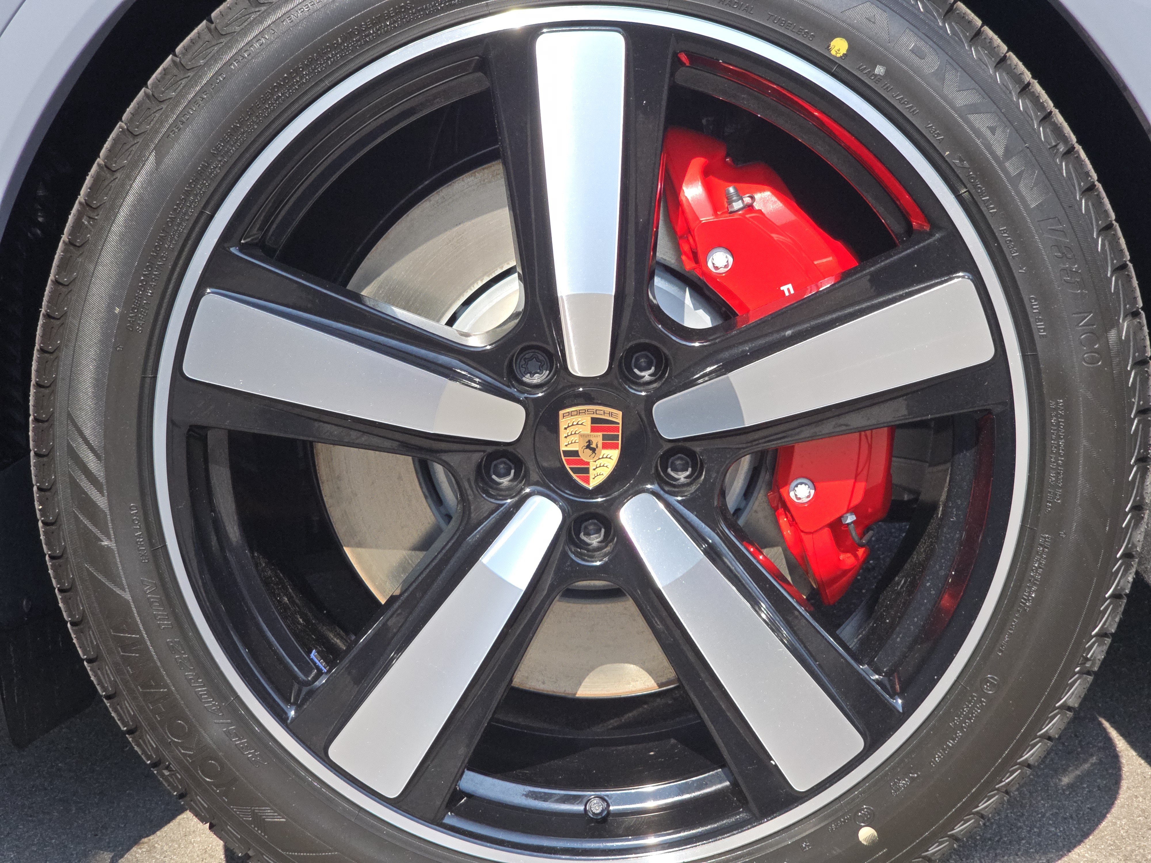 New 2026 Porsche Cayenne S AWD/4WD image 18