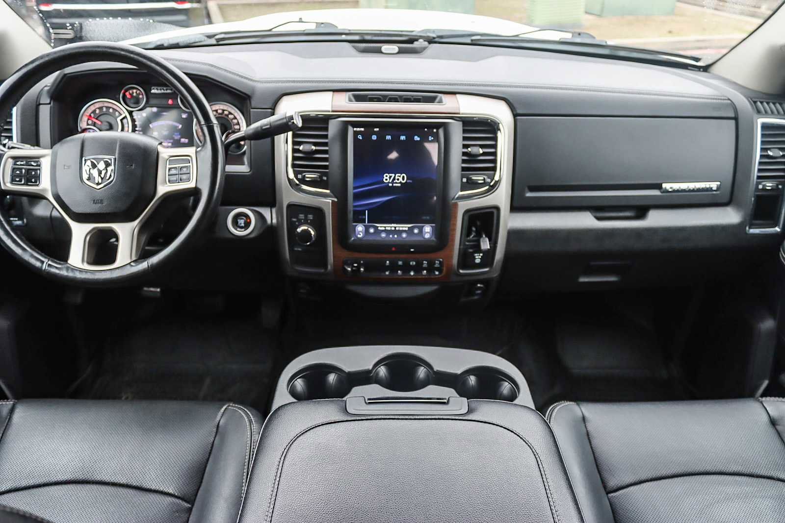 Used 2016 RAM 2500 Laramie w/ Convenience Group image 11