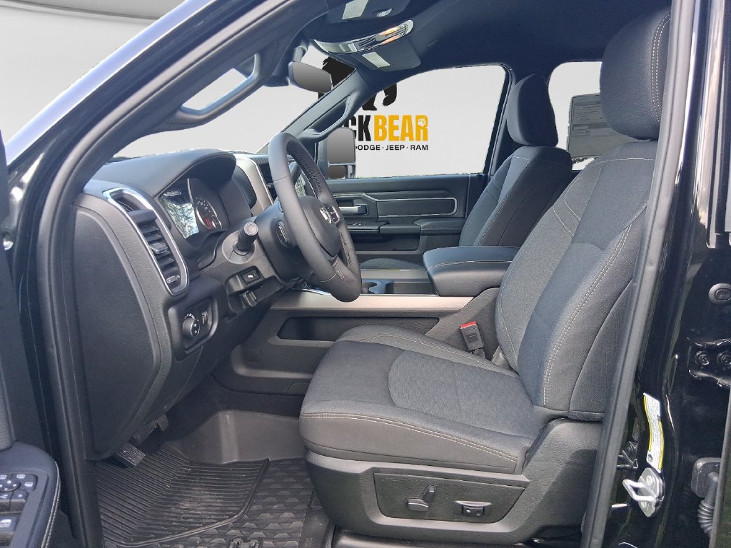 New 2026 RAM 2500 Big Horn AWD/4WD image 22