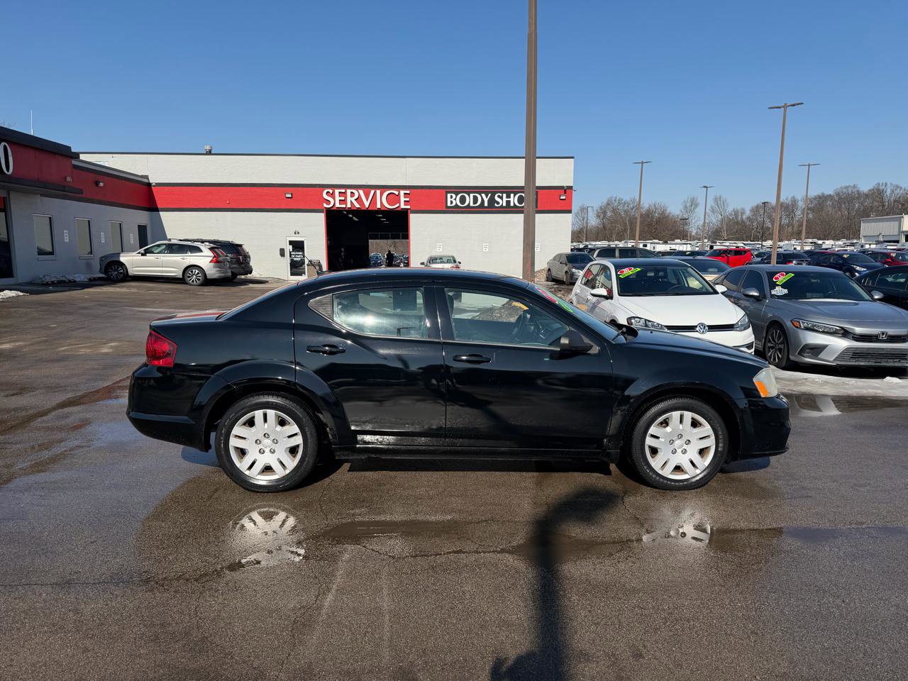Used 2012 Dodge Avenger SE FWD image 3